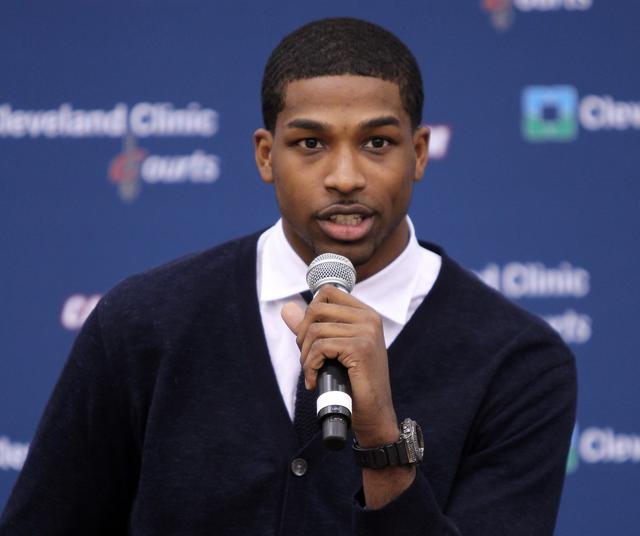 弗赖堡4-3沃尔夫斯堡，格里福点射、舍尔汉特破门（弗赖堡4-3险胜沃尔夫斯堡：格里福点球命中，舍尔汉特破门）