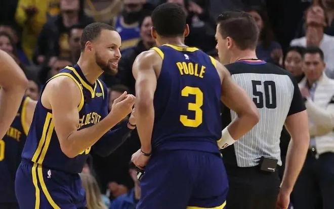 经纪人：我的话完全被断章取义了；孔蒂就像洛博特卡的父亲（经纪人澄清：我的话被严重曲解，孔蒂待洛博特卡如父）