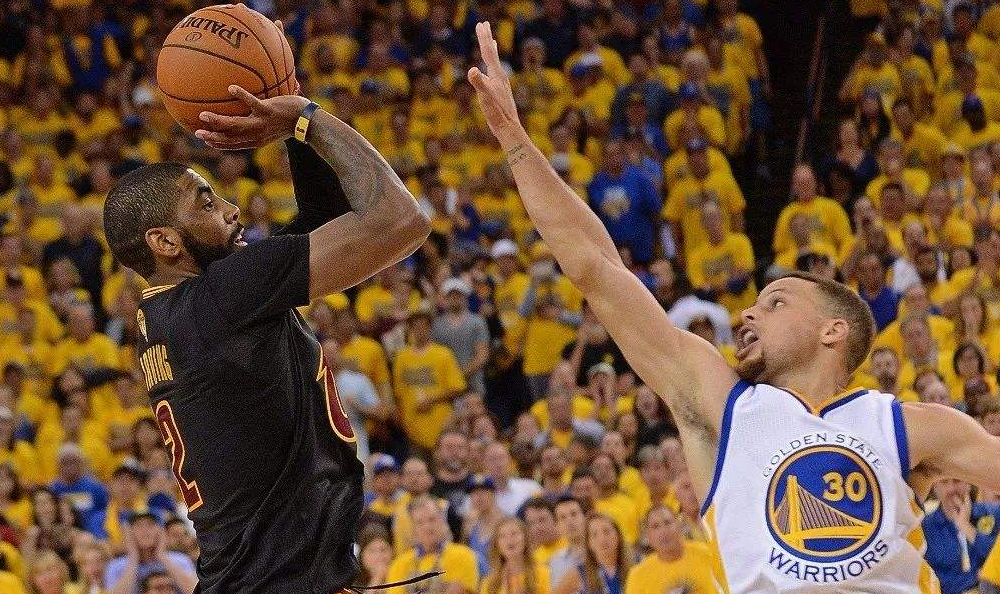 G联盟场均14.8分9.1板！美记：黄蜂队将和PJ·霍尔签下双向合同（美媒：黄蜂将与PJ·霍尔签双向合同，G联场均14.8分9.1篮板）