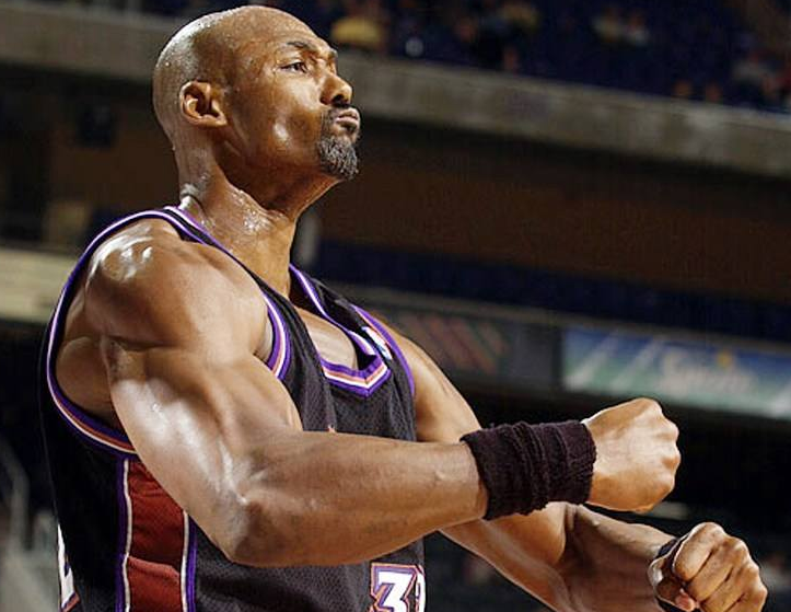 法甲前瞻：大巴黎为夺榜首不容有失，勒阿弗尔崇尚防守至上（法甲前瞻：巴黎冲击榜首不容失手，勒阿弗尔主打铁血防守）