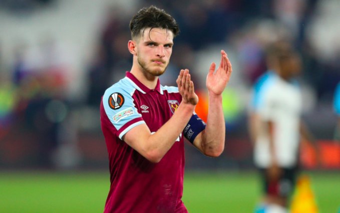 意甲战报：普利西奇梅开二度，米兰让二追三3-2逆转都灵（意甲：普利西奇双响，米兰连扳三球3-2逆转都灵）