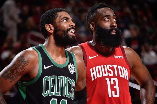 杨鸣谈辽宁男篮新赛季揭幕战：想把最好精神面貌展现给大家（杨鸣：新赛季揭幕战要让辽宁男篮展现最佳精神风貌）