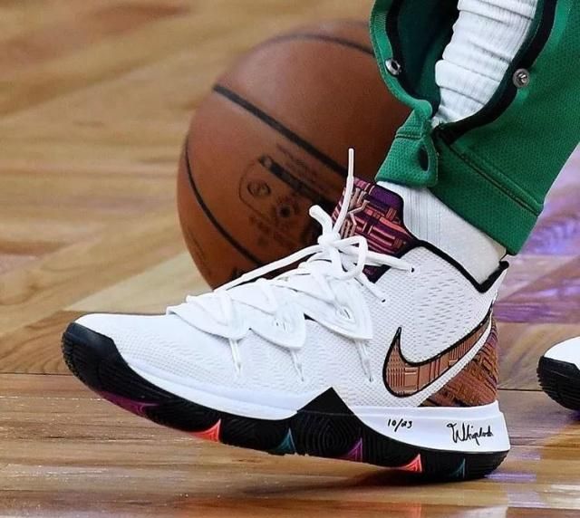 德科：如果我们一切顺利，我认为没有必要冬窗进行引援（德科：顺利的话，冬窗不必引援）