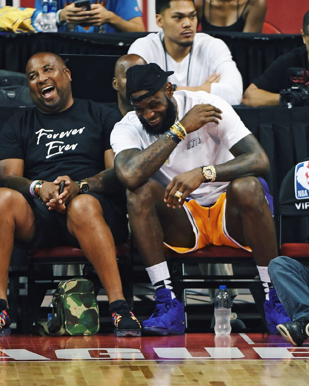 莫雷托：那不勒斯要和国米争焦瓦内，维罗纳愿意夏窗出售（莫雷托：那不勒斯欲与国米竞逐焦瓦内，维罗纳同意今夏出售）